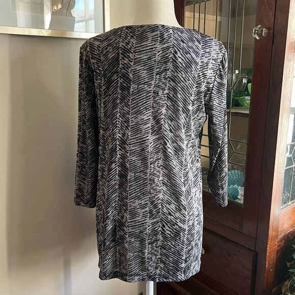 Effortless Style by Citiknits Gray & Black Abstract Print Blouse Size Small Boho - Picture 3 of 16